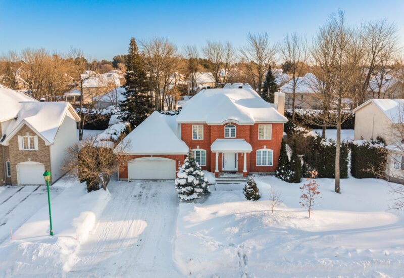 19 Rue des Souverains  Blainville (Laurentides)