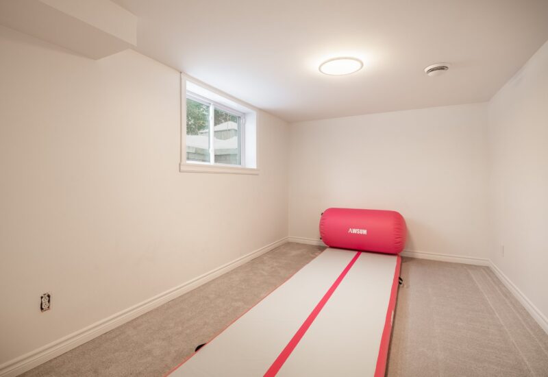 19 Rue des Souverains  Blainville (Laurentides)