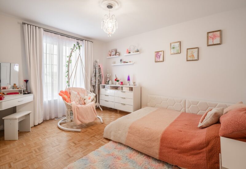 19 Rue des Souverains  Blainville (Laurentides)