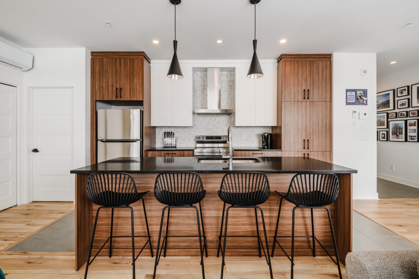 3660 Rue Roland-Marquette #206  Longueuil (Saint-Hubert) (Montérégie)