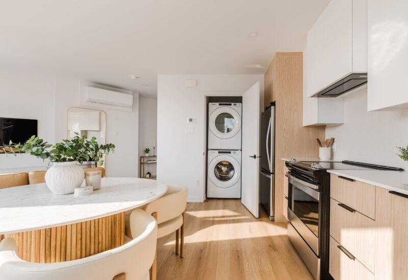 6773 Boul. De La Vérendrye #107  Montréal (Le Sud-Ouest) (Montréal)