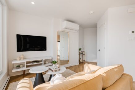 6773 Boul. De La Vérendrye #107  Montréal (Le Sud-Ouest) (Montréal)