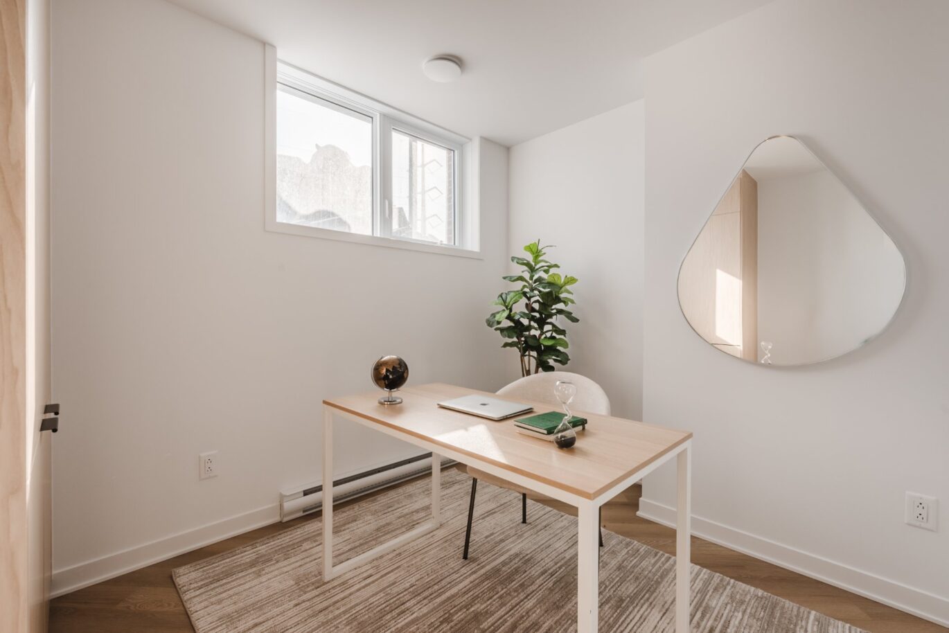 6773 Boul. De La Vérendrye #107  Montréal (Le Sud-Ouest) (Montréal)