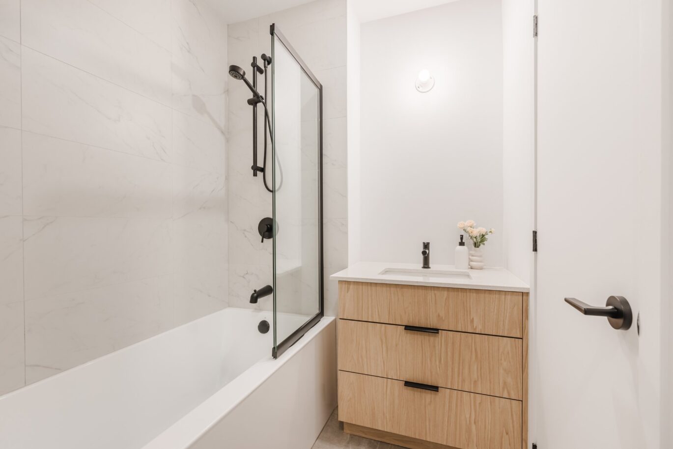 6773 Boul. De La Vérendrye #107  Montréal (Le Sud-Ouest) (Montréal)