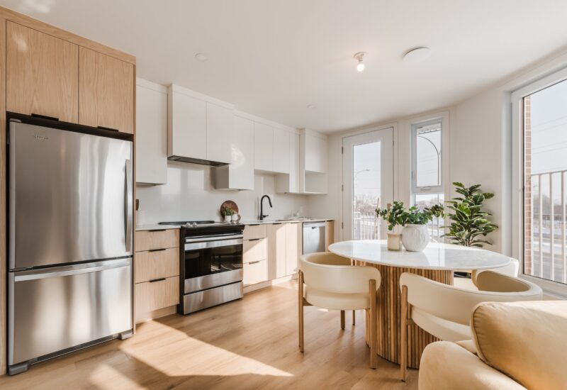 6773 Boul. De La Vérendrye #107  Montréal (Le Sud-Ouest) (Montréal)