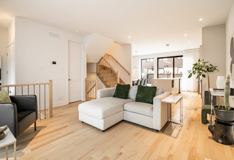 747 Rue Isola-Comtois  Sainte-Julie (Montérégie)