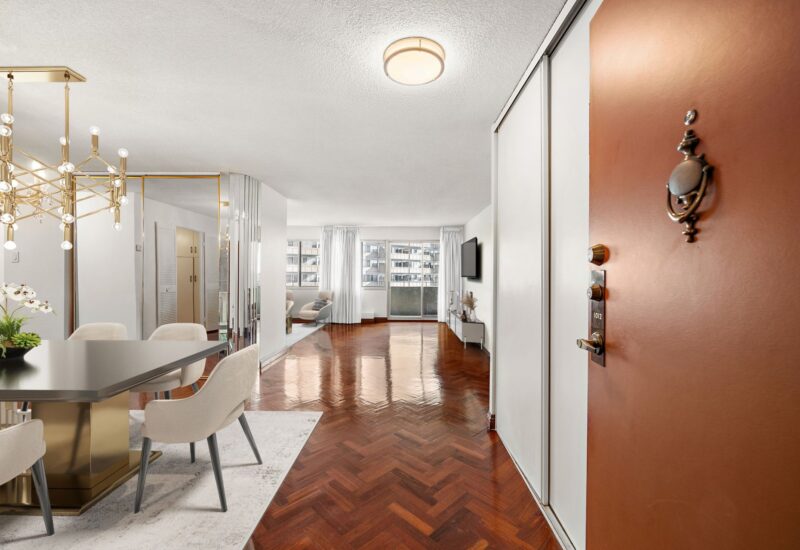 740 Boul. Montpellier #1012  Montréal (Saint-Laurent) (Montréal)