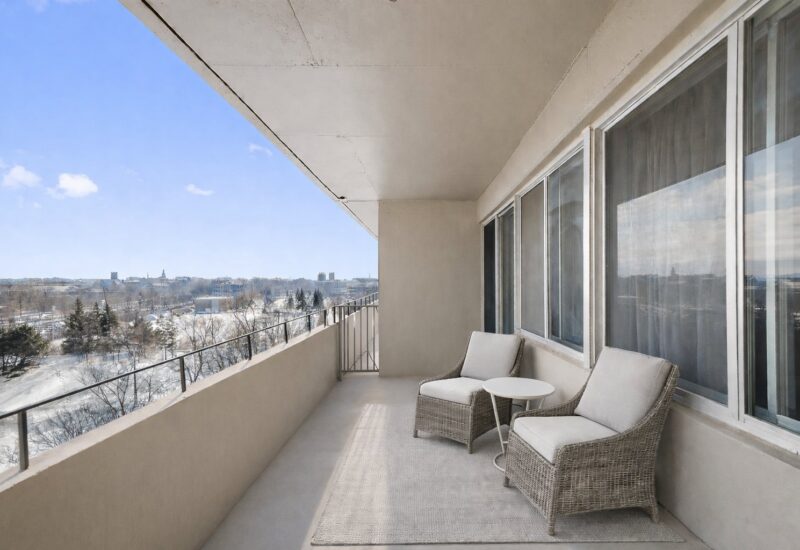 740 Boul. Montpellier #1012  Montréal (Saint-Laurent) (Montréal)