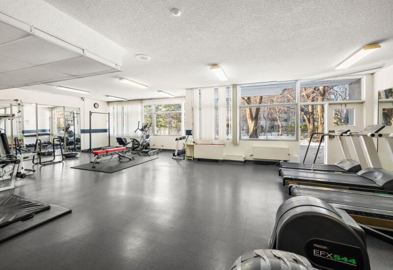 740 Boul. Montpellier #1012  Montréal (Saint-Laurent) (Montréal)