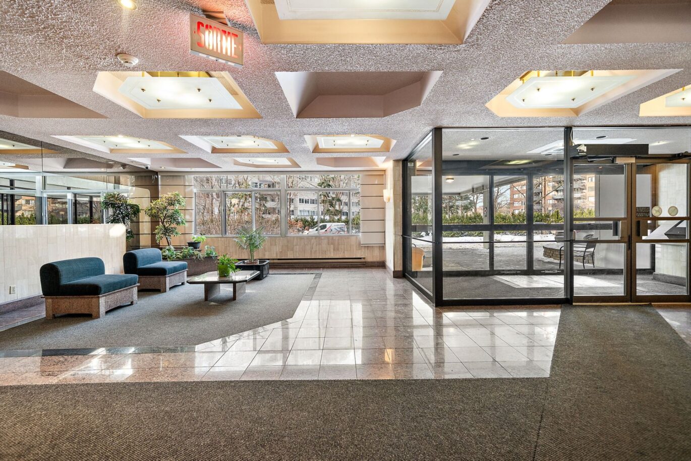 740 Boul. Montpellier #1012  Montréal (Saint-Laurent) (Montréal)