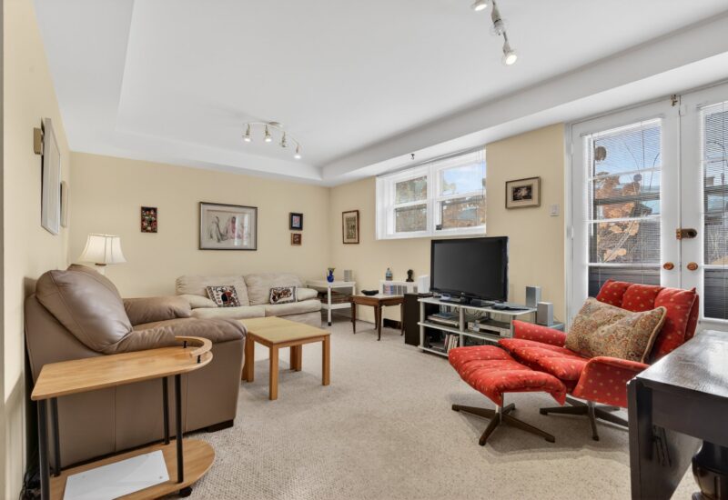 5608 Av. Alpine  Côte-Saint-Luc (Montréal)