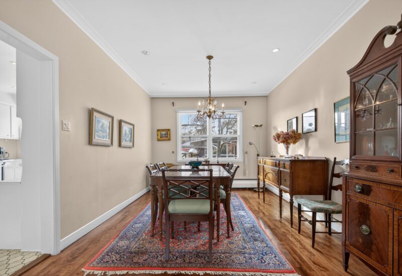 5608 Av. Alpine  Côte-Saint-Luc (Montréal)