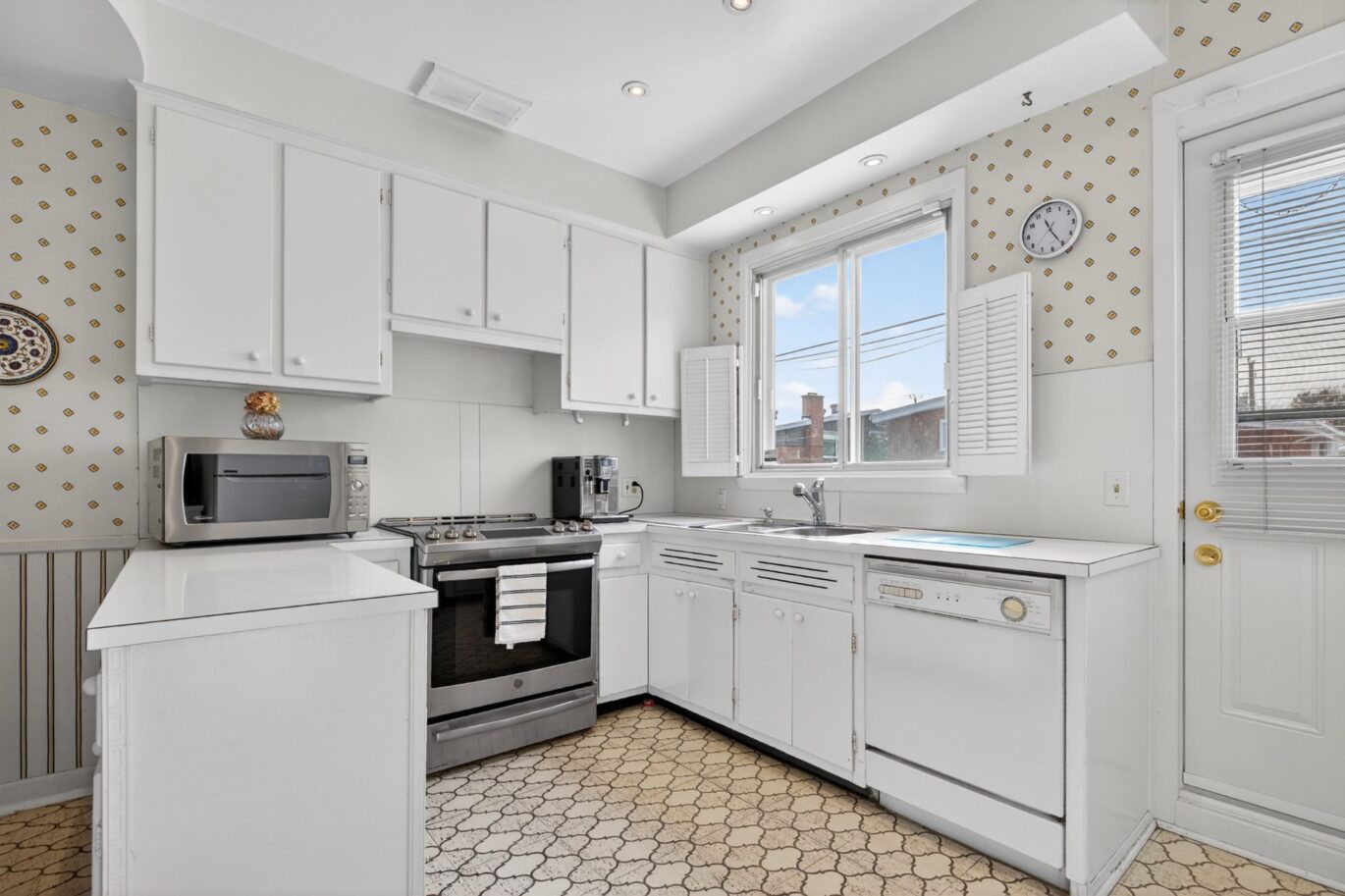 5608 Av. Alpine  Côte-Saint-Luc (Montréal)