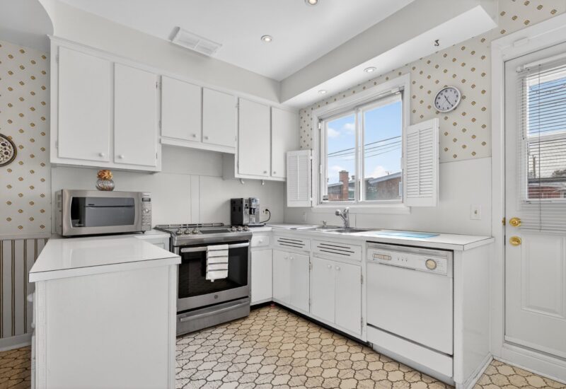 5608 Av. Alpine  Côte-Saint-Luc (Montréal)