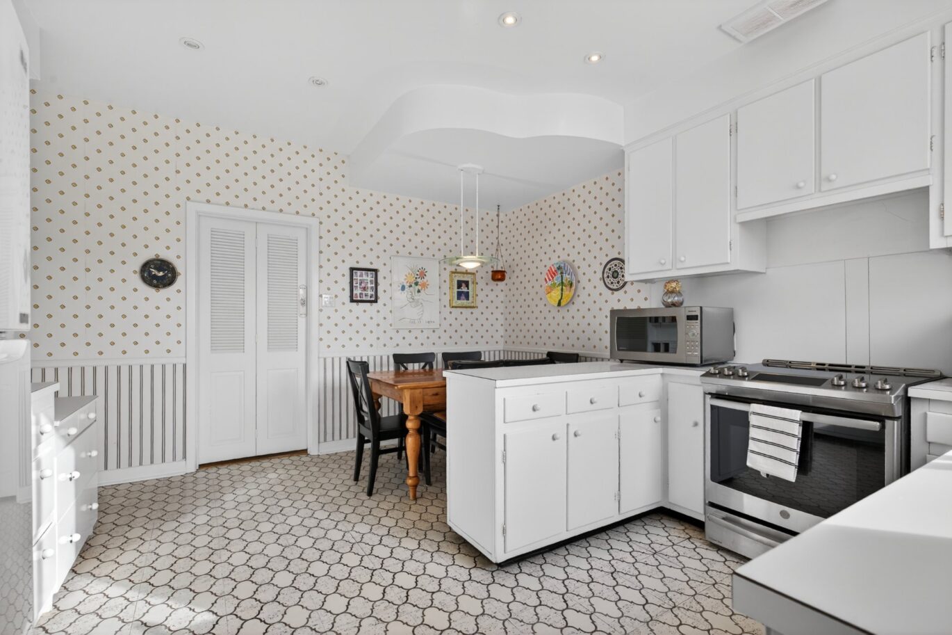 5608 Av. Alpine  Côte-Saint-Luc (Montréal)