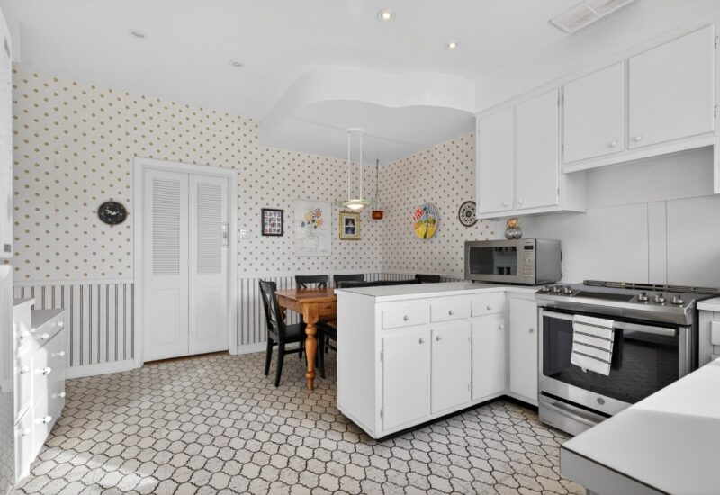 5608 Av. Alpine  Côte-Saint-Luc (Montréal)