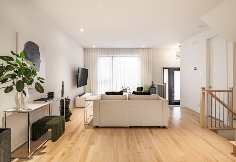 747 Rue Isola-Comtois  Sainte-Julie (Montérégie)