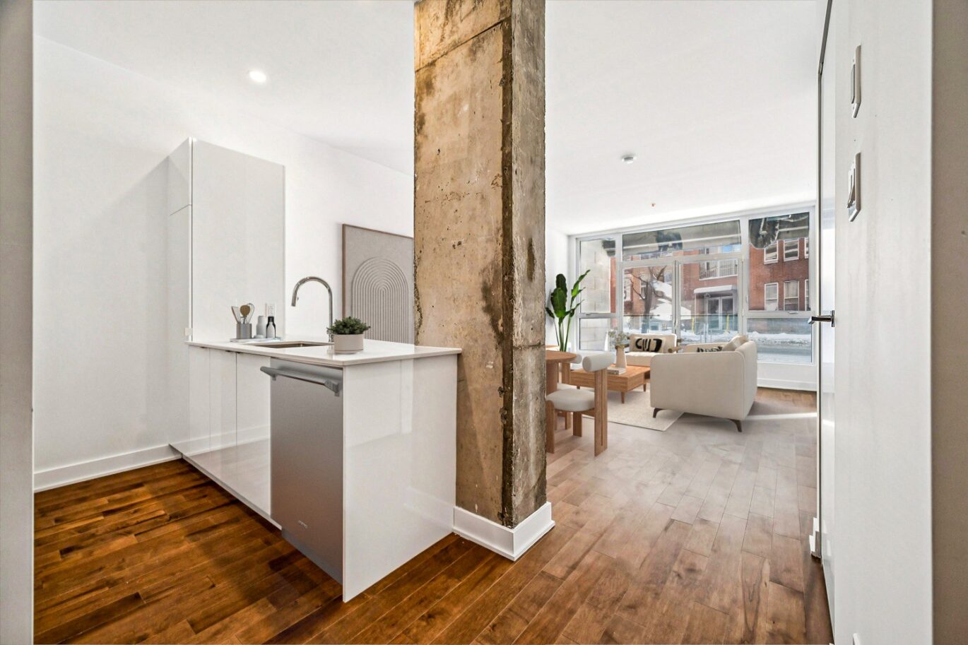 285 Av. Laurier E. #104  Montréal (Le Plateau-Mont-Royal) (Montréal)