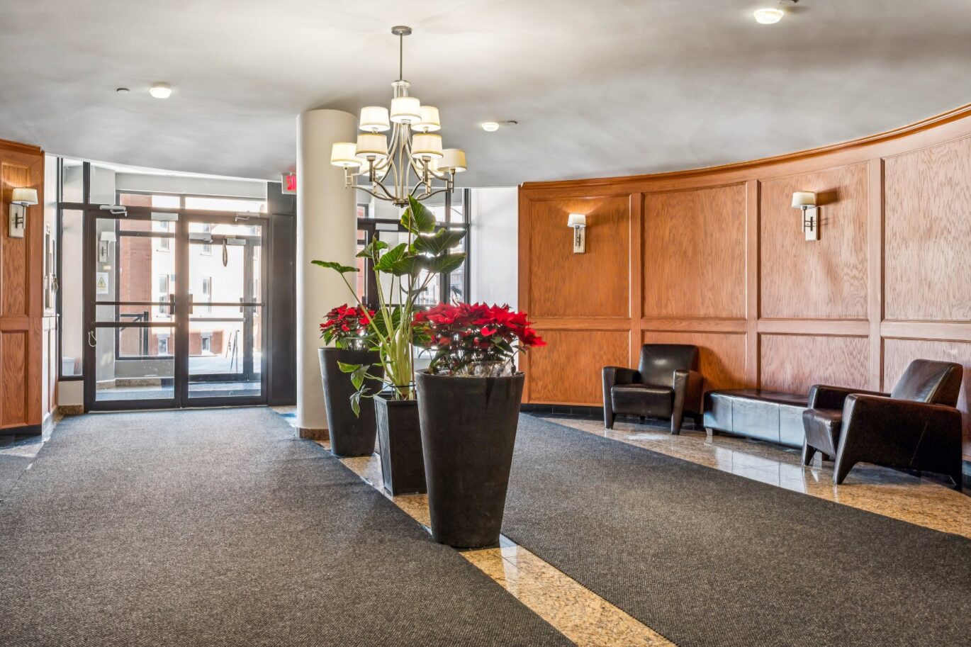 285 Av. Laurier E. #104  Montréal (Le Plateau-Mont-Royal) (Montréal)