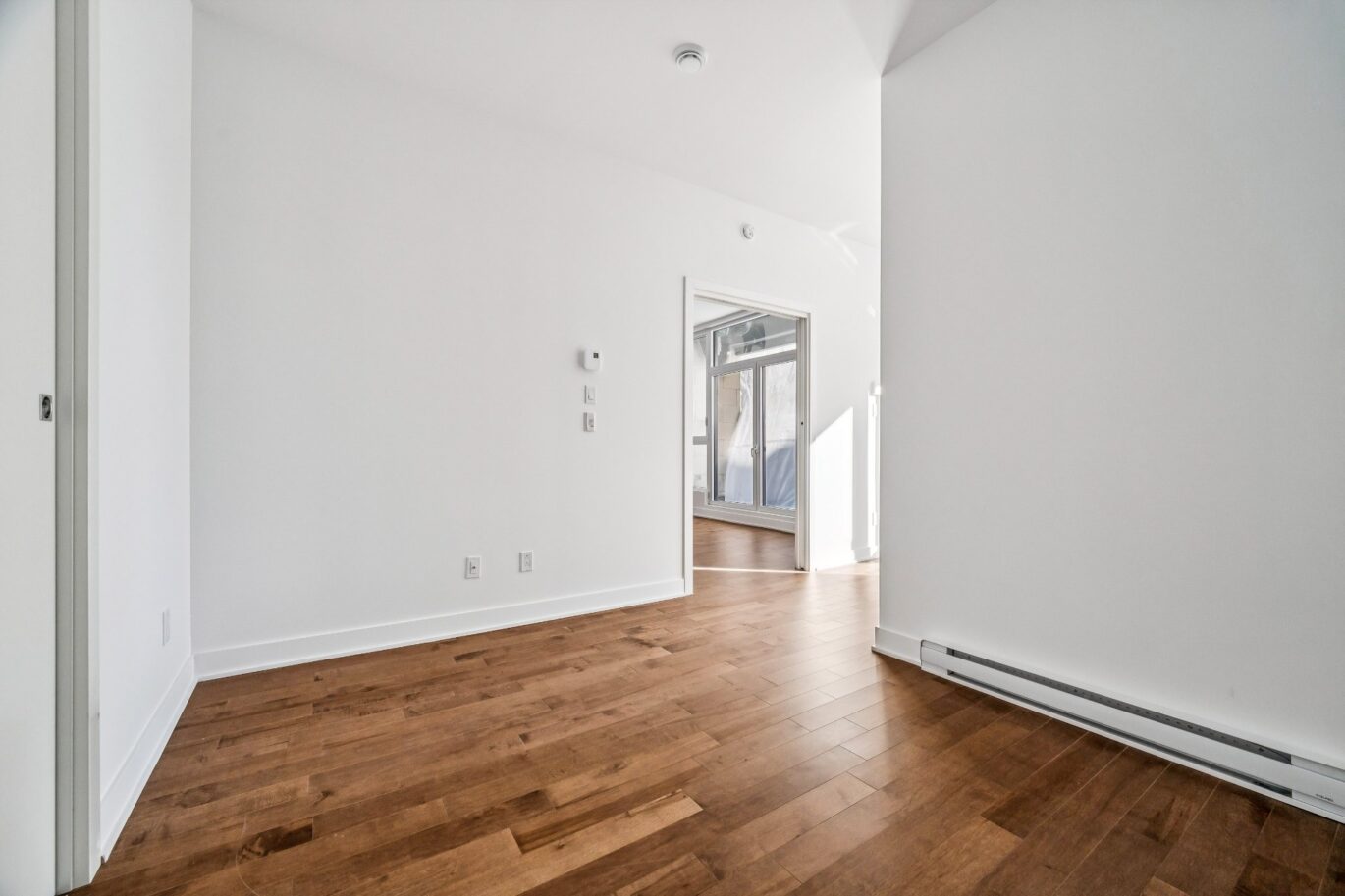 285 Av. Laurier E. #104  Montréal (Le Plateau-Mont-Royal) (Montréal)