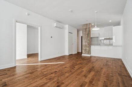 285 Av. Laurier E. #104  Montréal (Le Plateau-Mont-Royal) (Montréal)