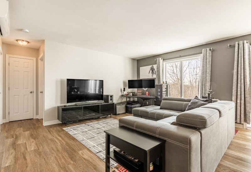 327 Rue Ste-Catherine #402  Saint-Constant (Montérégie)