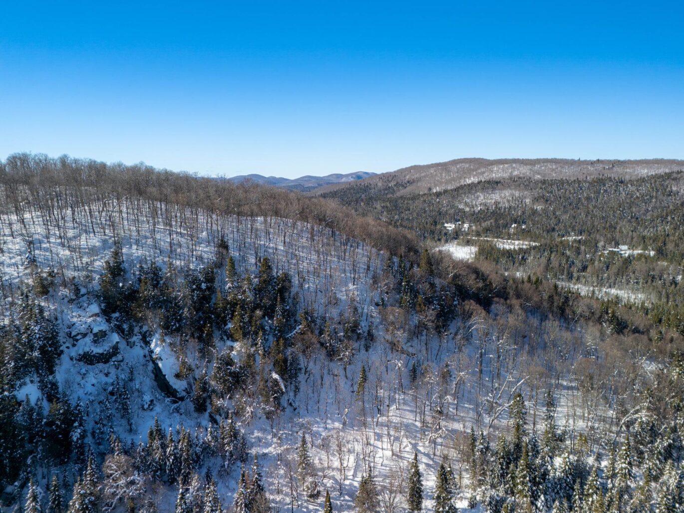 Ch. du 7e-Rang  Sainte-Lucie-des-Laurentides (Laurentides)