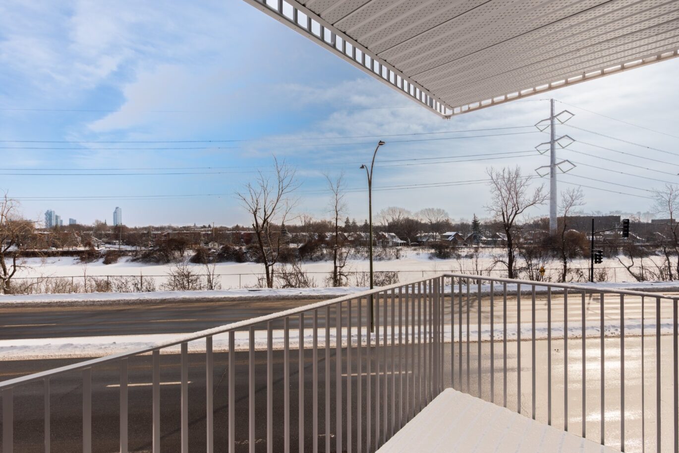 6777 Boul. De La Vérendrye  Montréal (Le Sud-Ouest) (Montréal)