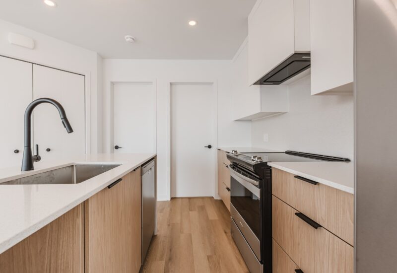 6777 Boul. De La Vérendrye  Montréal (Le Sud-Ouest) (Montréal)