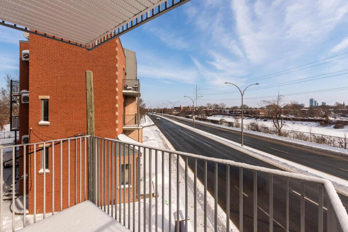 6777 Boul. De La Vérendrye  Montréal (Le Sud-Ouest) (Montréal)