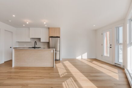 6777 Boul. De La Vérendrye  Montréal (Le Sud-Ouest) (Montréal)