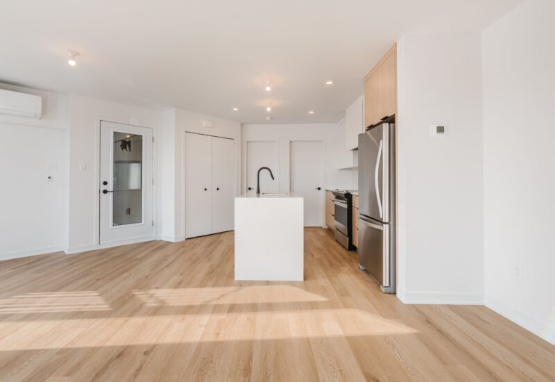 6777 Boul. De La Vérendrye  Montréal (Le Sud-Ouest) (Montréal)