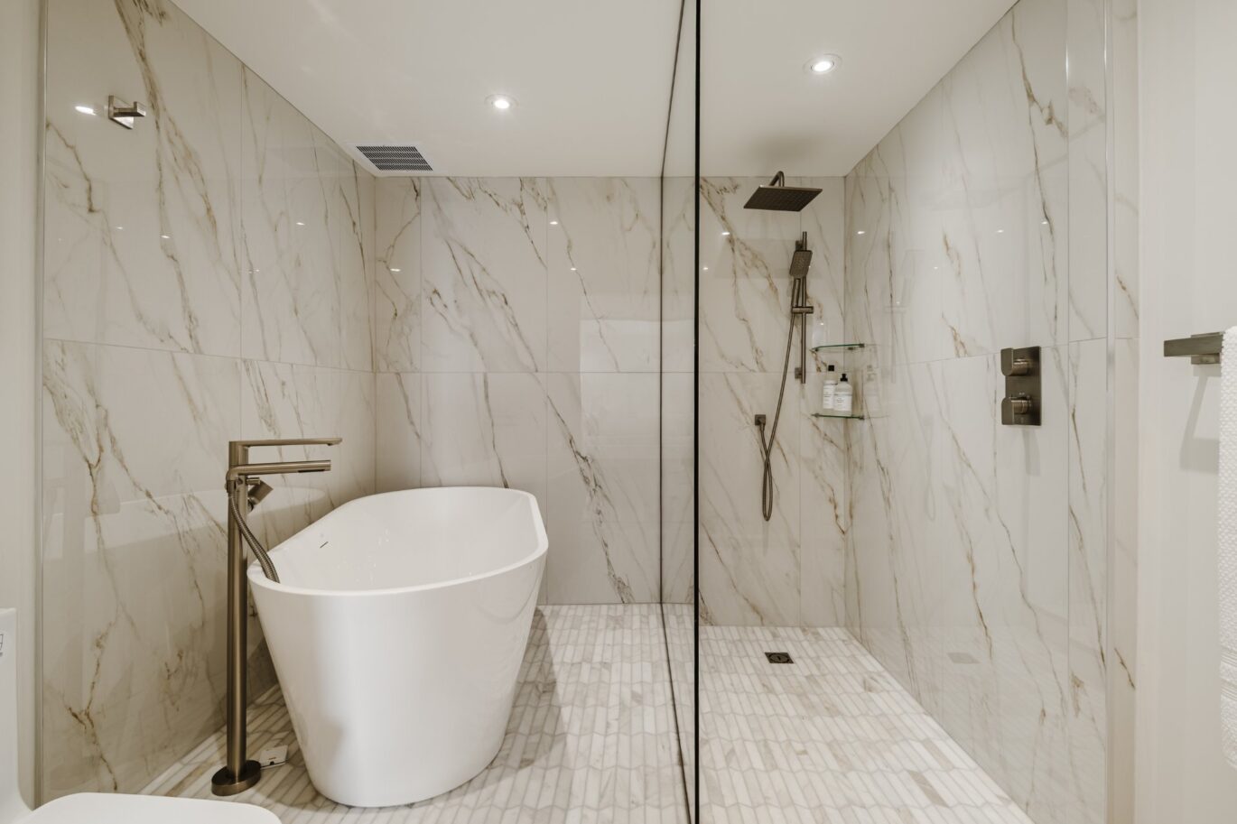 6100 Ch. Deacon #11F  Montréal (Côte-des-Neiges/Notre-Dame-de-Grâce) (Montréal)