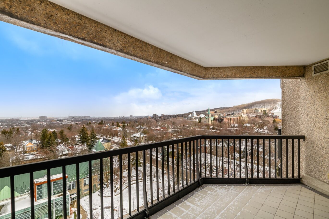 6100 Ch. Deacon #11F  Montréal (Côte-des-Neiges/Notre-Dame-de-Grâce) (Montréal)