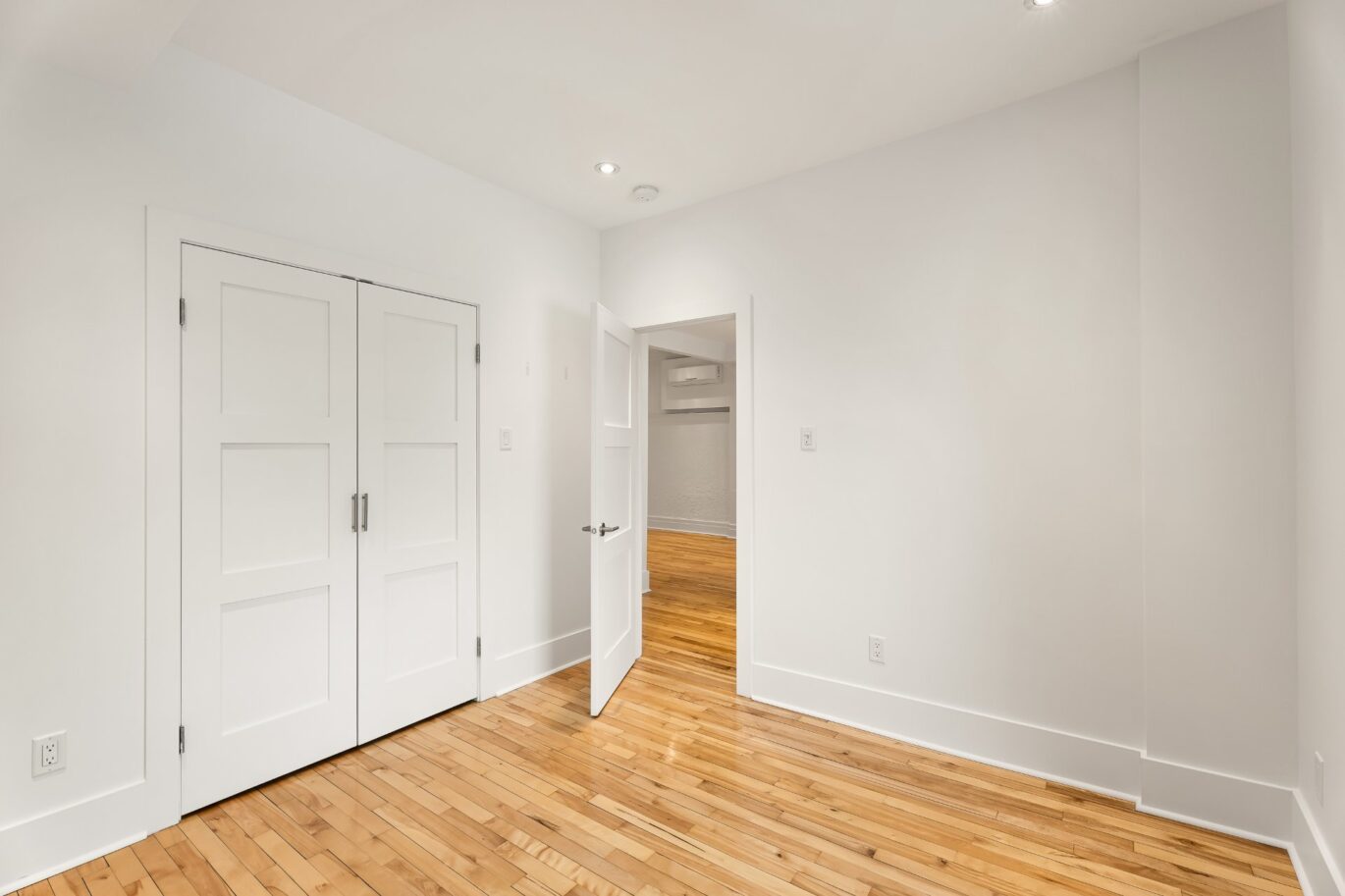 7836 Rue St-Denis  Montréal (Villeray/Saint-Michel/Parc-Extension) (Montréal)