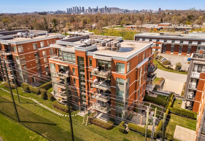 695 Rue du Docteur-Chevrier #401  Saint-Lambert (Montérégie)