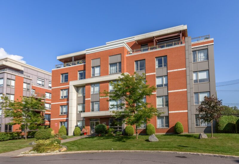 695 Rue du Docteur-Chevrier #401  Saint-Lambert (Montérégie)