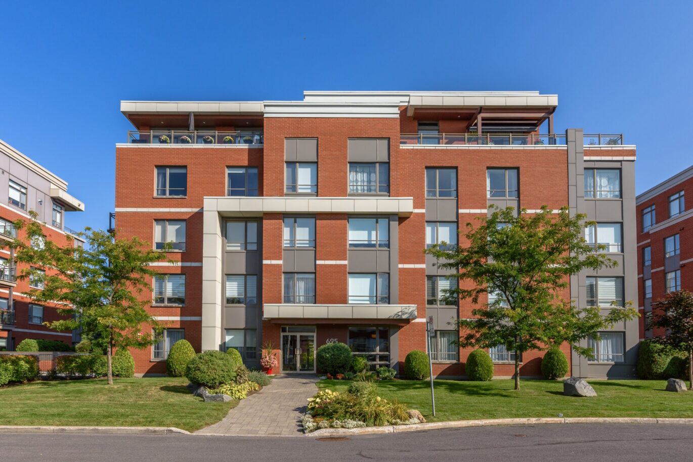 695 Rue du Docteur-Chevrier #401  Saint-Lambert (Montérégie)