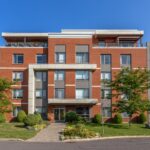 695 Rue du Docteur-Chevrier #401  Saint-Lambert (Montérégie)
