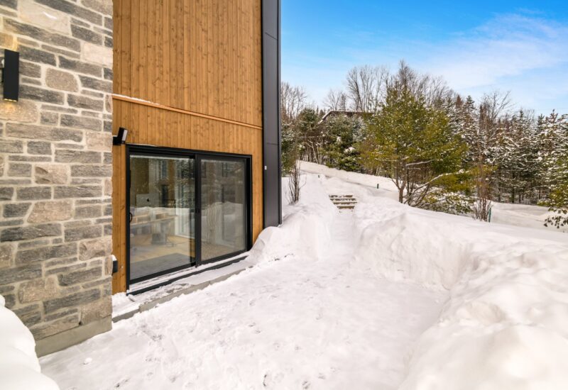 2450 Ch. de l&rsquo;Étang  Sainte-Adèle (Laurentides)