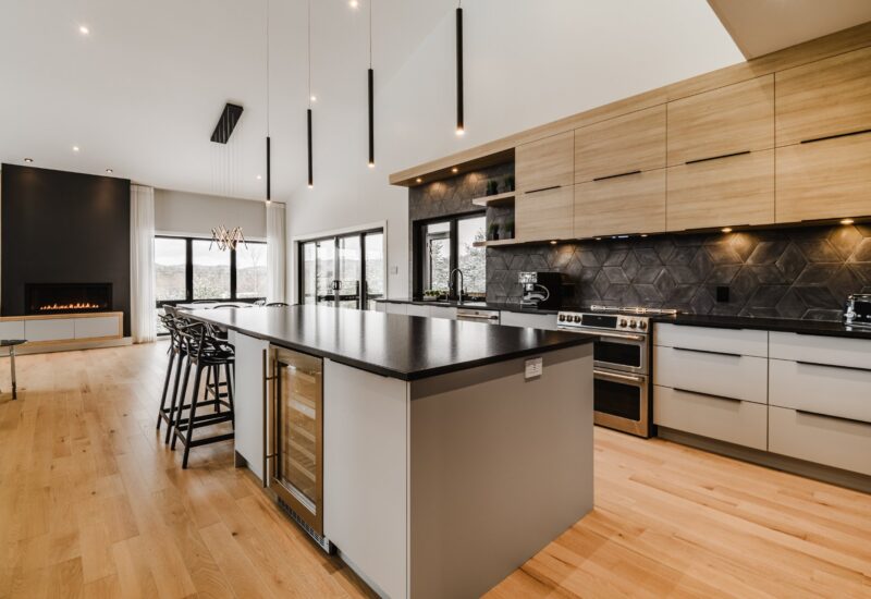 2450 Ch. de l&rsquo;Étang  Sainte-Adèle (Laurentides)