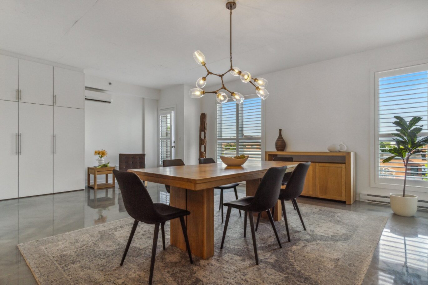 75 Av. des Pins E. #403  Montréal (Le Plateau-Mont-Royal) (Montréal)