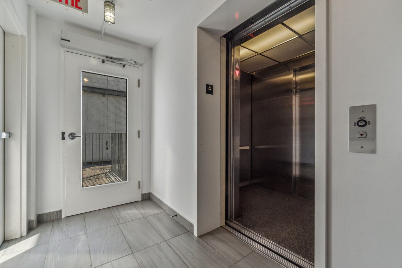 75 Av. des Pins E. #403  Montréal (Le Plateau-Mont-Royal) (Montréal)