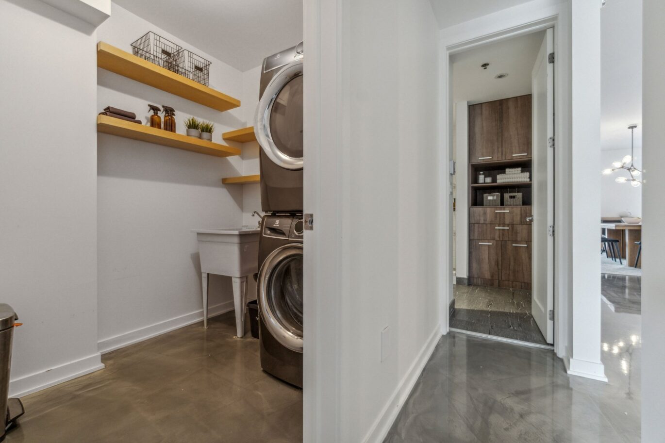 75 Av. des Pins E. #403  Montréal (Le Plateau-Mont-Royal) (Montréal)