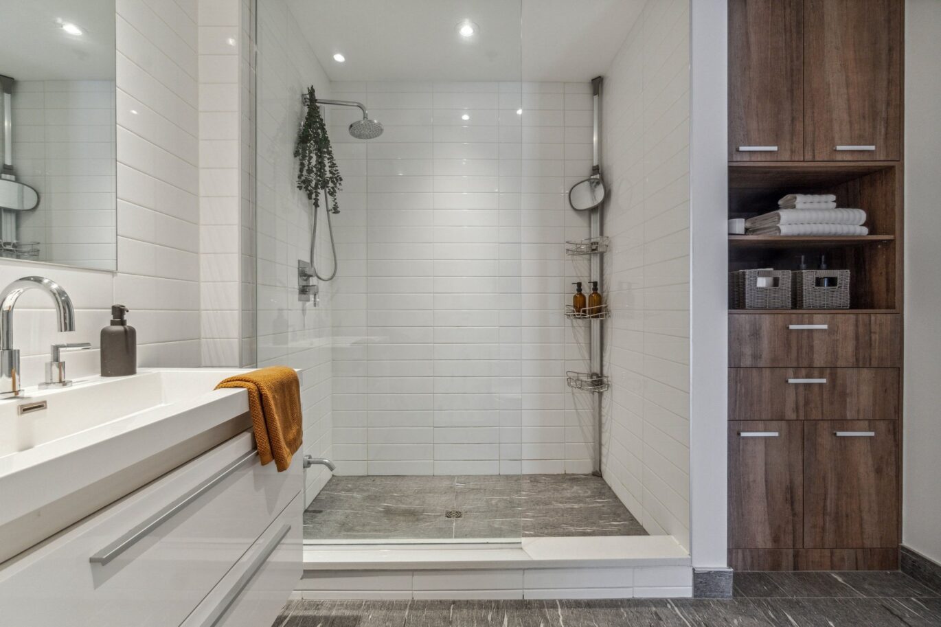 75 Av. des Pins E. #403  Montréal (Le Plateau-Mont-Royal) (Montréal)