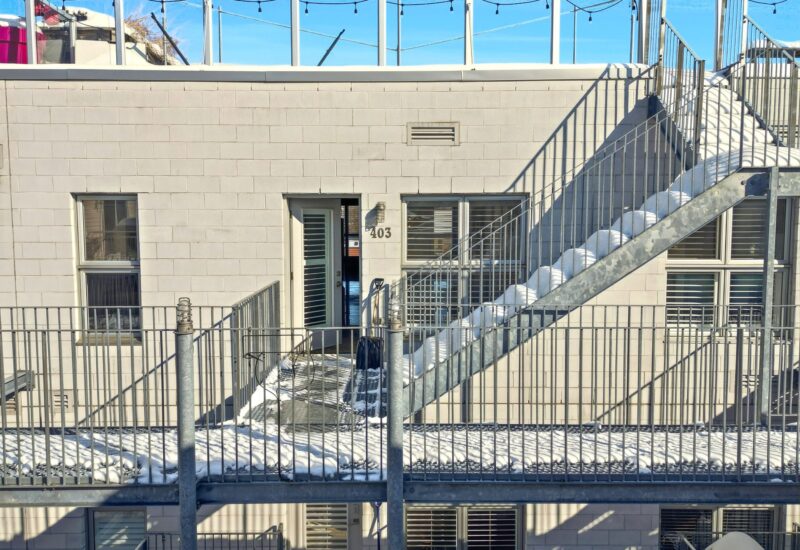 75 Av. des Pins E. #403  Montréal (Le Plateau-Mont-Royal) (Montréal)