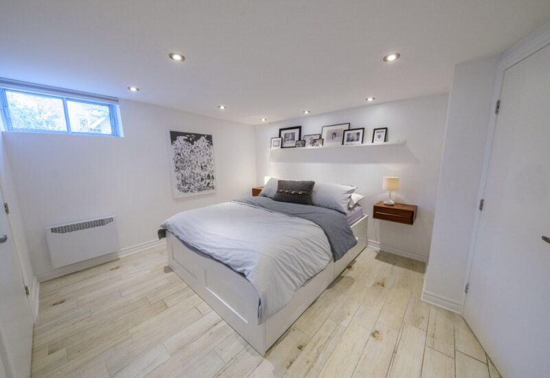 8002 Rue St-Dominique  Montréal (Villeray/Saint-Michel/Parc-Extension) (Montréal)