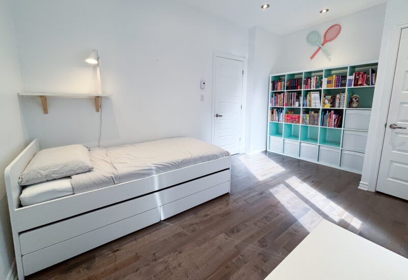 8002 Rue St-Dominique  Montréal (Villeray/Saint-Michel/Parc-Extension) (Montréal)