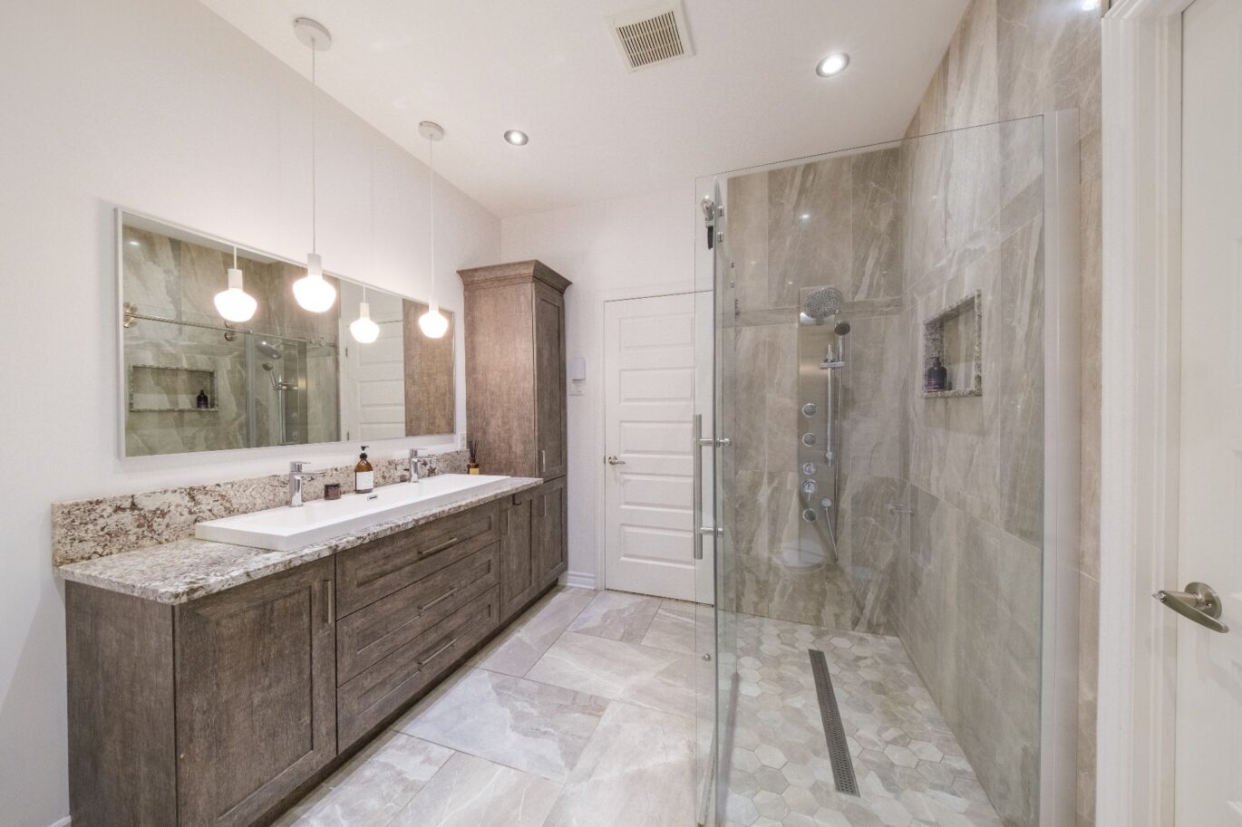 8002 Rue St-Dominique  Montréal (Villeray/Saint-Michel/Parc-Extension) (Montréal)