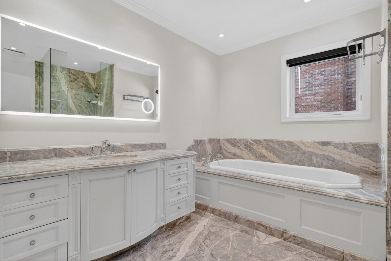 10 Rue Applewood  Hampstead (Montréal)